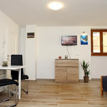 Apartment Center Studio Edra